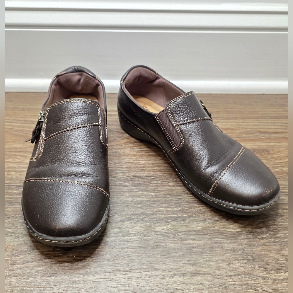 Clarks Cora Harbor Dark Brown Slip Ons Size 8.5